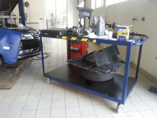 Garažno-servisna kolica sa platformom